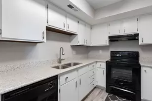2073 Park Run Dr, Columbus, OH 43220 - Photo 13
