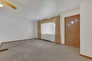204 2nd St, Pleasantville, OH 43148 - Photo 3