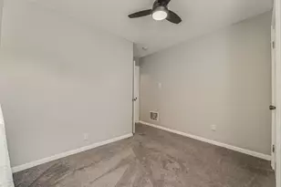 199 N Terrace Ave, Columbus, OH 43204 - Photo 29