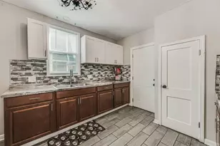 199 N Terrace Ave, Columbus, OH 43204 - Photo 11