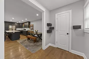 726 Reinhard Ave, Columbus, OH 43206 - Photo 5