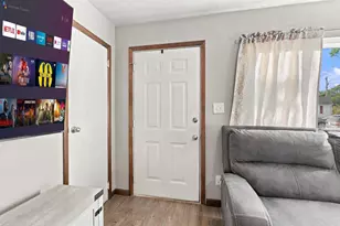 420 Avon Dr, Circleville, OH 43113 - Photo 5