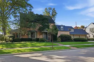 2375 Andover Rd, Upper Arlington, OH 43221 - Photo 1