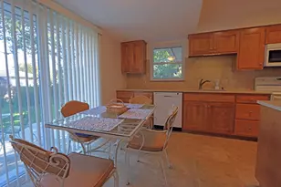 1208 Shady Hill Dr, Columbus, OH 43221 - Photo 17