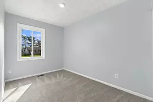 2164 Bridlewood Blvd, Columbus, OH 43207 - Photo 17