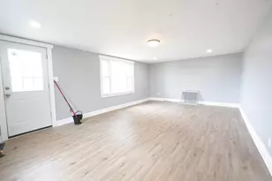 27 E High St, Jeffersonville, OH 43128 - Photo 5