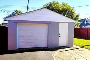 592 S Hague Ave, Columbus, OH 43204 - Photo 27