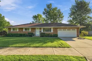 436 Potawatomi Dr, Westerville, OH 43081 - Photo 1