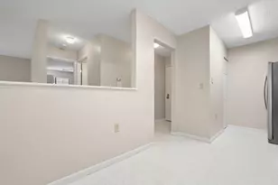 6749 Meadow Creek Dr, Columbus, OH 43235 - Photo 7