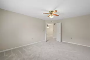 6749 Meadow Creek Dr, Columbus, OH 43235 - Photo 19