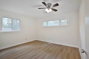 1044 Caniff Rd, Columbus, OH 43221 - Photo 13