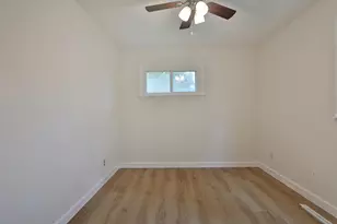 1044 Caniff Rd, Columbus, OH 43221 - Photo 17