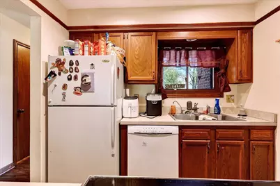 3153 Parkview Circle, Grove City, OH 43123 - Photo 9