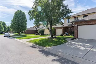 3153 Parkview Cir, Grove City, OH 43123 - Photo 3