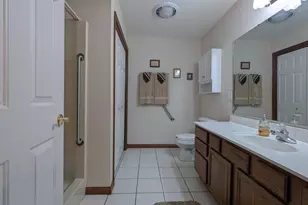 1940 Shady Oak Ct, Springfield, OH 45502 - Photo 9