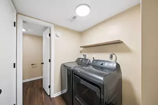 3063 Clairpoint Way, Columbus, OH 43227 - Photo 5