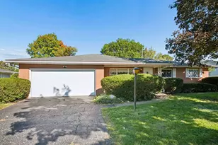 5450 Sandalwood Blvd, Columbus, OH 43229 - Photo 3