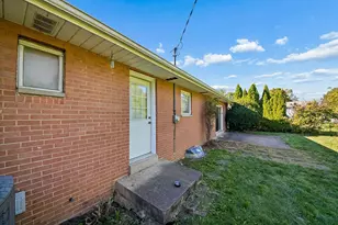 5450 Sandalwood Blvd, Columbus, OH 43229 - Photo 33