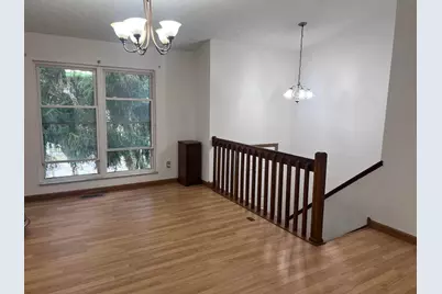 1089 Esther Drive, Columbus, OH 43207 - Photo 5