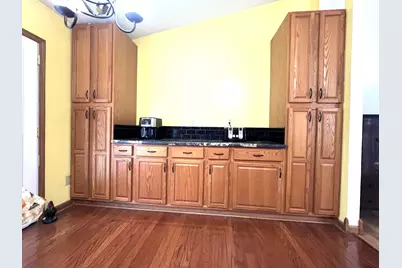 1089 Esther Drive, Columbus, OH 43207 - Photo 9