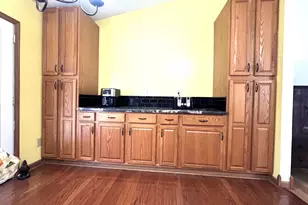 1089 Esther Dr, Columbus, OH 43207 - Photo 9