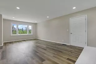 1397 Bowtown Rd, Delaware, OH 43015 - Photo 9