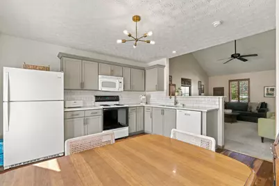 2998 Dustins Way #68, Columbus, OH 43228 - Photo 17