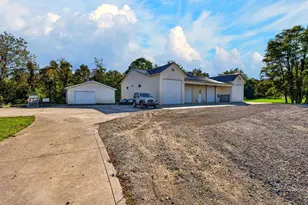 4457 Pickerington Rd NW, Carroll, OH 43112 - Photo 23