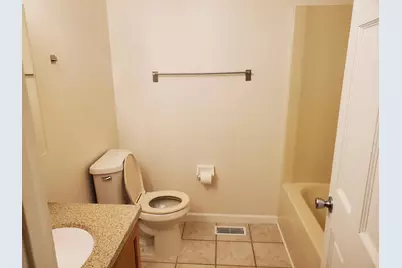 1201 Farmington Lane, Washington Court House, OH 43160 - Photo 7