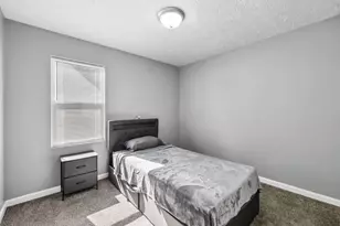 2479 Renwood Pl, Columbus, OH 43211 - Photo 17