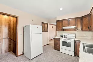 6270 Indian Run Rd NE, Pleasantville, OH 43148 - Photo 11