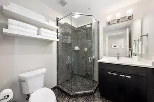 1 Miranova Pl, Columbus, OH 43215 - Photo 23
