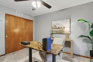 215 Ashley Ct, Columbus, OH 43230 - Photo 33