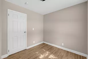 126 Phelps Rd, Columbus, OH 43207 - Photo 7