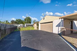 277 N Brinker Ave, Columbus, OH 43204 - Photo 37