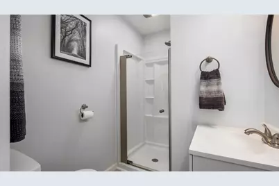2033 Normandy Circle, Zanesville, OH 43701 - Photo 13