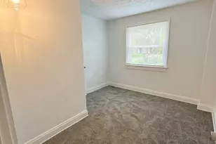 1343 E Kossuth St, Columbus, OH 43206 - Photo 9