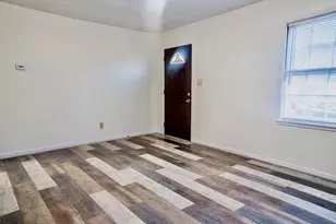 2235 Barrymore Ave, Columbus, OH 43219 - Photo 5