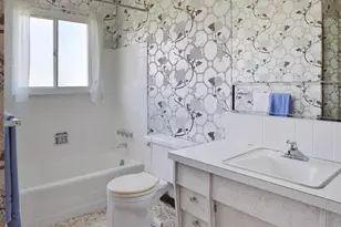 1108 Marland Dr N, Columbus, OH 43224 - Photo 17