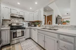 8612 Victoria Meadow Ln, Reynoldsburg, OH 43068 - Photo 9