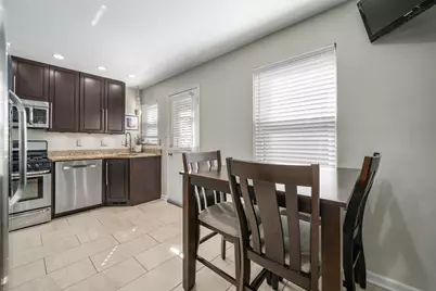 1805 Northwest Boulevard, Columbus, OH 43212 - Photo 9