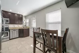 1805 Northwest Blvd, Columbus, OH 43212 - Photo 9