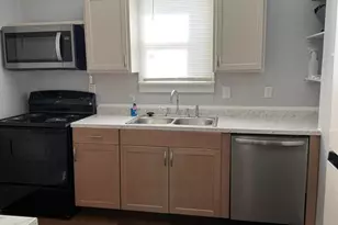1543 Cordell Ave, Columbus, OH 43211 - Photo 1