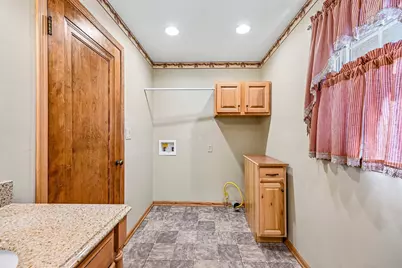 549 E Court Street, Urbana, OH 43078 - Photo 17
