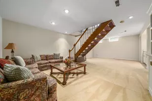 2310 Concord Village Dr, Columbus, OH 43220 - Photo 25