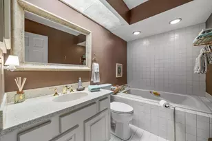 2310 Concord Village Dr, Columbus, OH 43220 - Photo 17