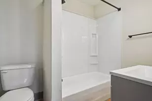940 Leona Ave, Columbus, OH 43201 - Photo 31