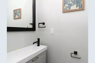 943 Mount Pleasant Avenue, Columbus, OH 43201 - Photo 17