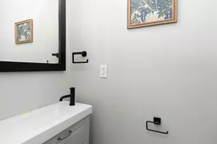 943 Mt Pleasant Ave, Columbus, OH 43201 - Photo 17