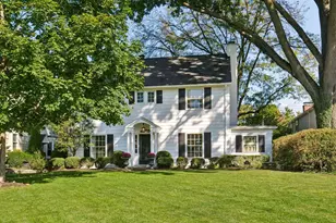 1934 Collingswood Rd, Upper Arlington, OH 43221 - Photo 1